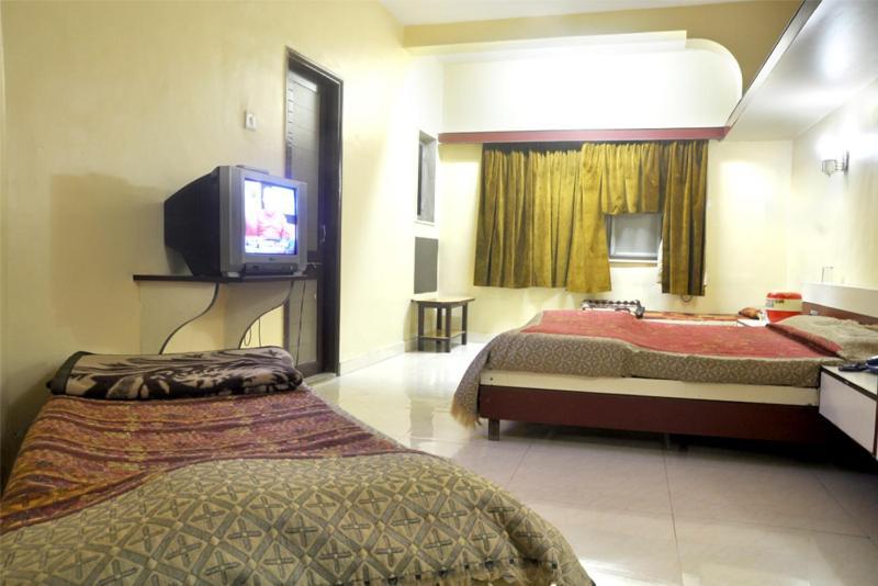 Sharan Hotell Shirdi Rom bilde