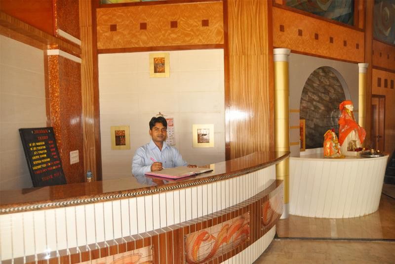 Sharan Hotell Shirdi Eksteriør bilde